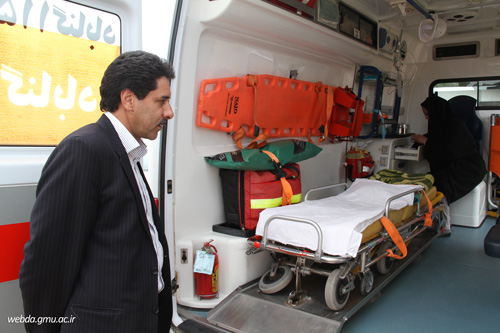 بازدید معاون تحقیقات و فناوری دانشگاه از پایگاه اورژانس جاده‌ای هلالی