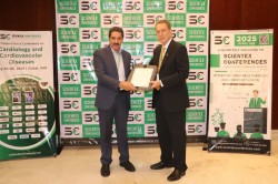 سخنرانی عضو هیات علمی دانشگاه در کنفرانس بین‌المللی دبی