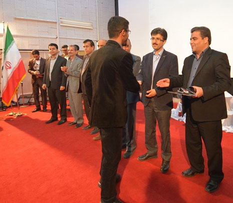 کسب دو عنوان برتر توسط دانشجویان دانشگاه در دهمین کنگره پژوهشی دانشجویان علوم پزشکی شرق کشور