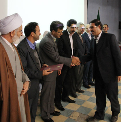 تجلیل از پژوهشگران برتر دانشگاه علوم پزشکی گناباد